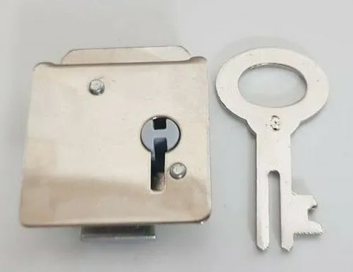 Schloß Eckig 30x30mm  für Spardose in silber von BTE Deutschland