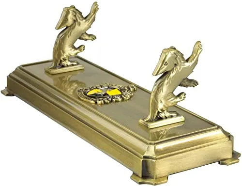 The Noble Collection Hufflepuff Zauberstab Stehen - Chibi Figuren, detailgetreuer Hufflepuff Zauberstab für Sammler und Harry Potter Fans, ideal zur Dekoration oder als Geschenk.