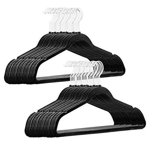 Stück hochwertige Samt Kleiderbügel in der Farbe Schwarz mit weißem Haken/Anti-Rutsch/von StickandShine 50