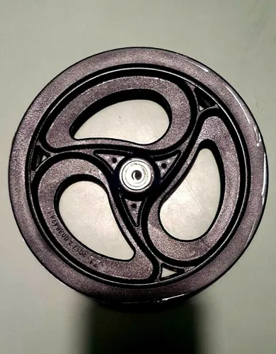 Original Ersatzrad für XL Goliat Schwerlastrollator - Gehstöcke & Rollatoren, robustes Ersatzrad für maximale Belastung bis 200 kg, ideal für Senioren und aktive Nutzer.