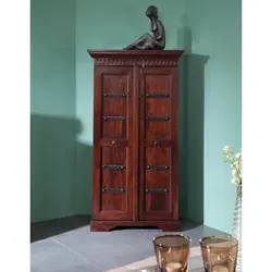 Ausgefallener Kolonialstil Schrank Akazie mit Fächern - Schränke & Wandschränke aus hochwertigem Akazienholz, detailreiche Schnitzereien und 15 Fächer für optimalen Stauraum im stilvollen Kolonialstil.