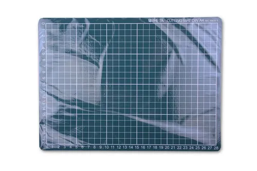 Rheita Papierschneidegerät Schneidematte DIN A4 mit cm Einteilung