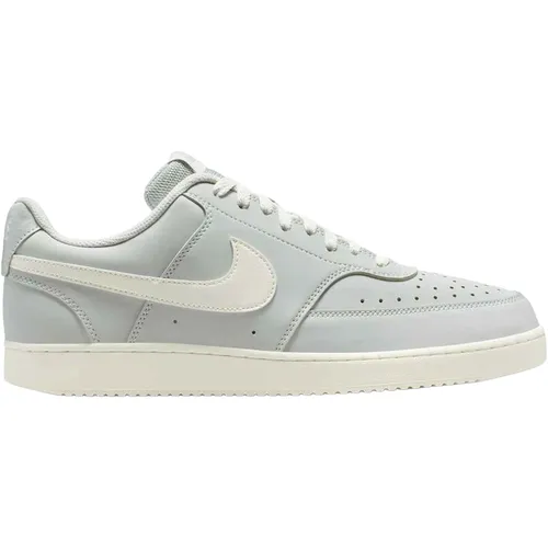 Nike Sportswear Court Vision Low Sneaker – Stilvolles Design - Bequemer Sneaker mit Phylon-Mittelsohle für optimale Dämpfung. Die Gummi-Sohle sorgt für Rutschfestigkeit und lässigen Street-Style. Ideal für den Alltag und vielseitig kombinierbar.