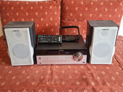 Sony CMT-SBT100B Micro-HiFi-Anlage (CD, FM/DAB+ Radio, USB, Bluetooth) - Schwarz