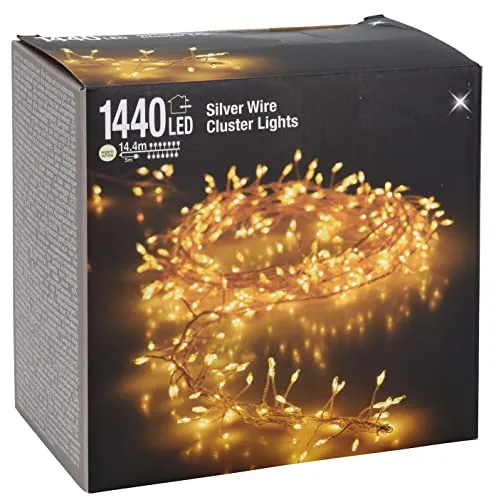 Spetebo Cluster Micro Lichterkette 1440 LED warmweiß - Weihnachtsbeleuchtung mit 1440 LEDs auf biegsamen Draht, ideal für stimmungsvolle Dekorationen drinnen und draußen, inklusive spritzwassergeschütztem Netzteil.