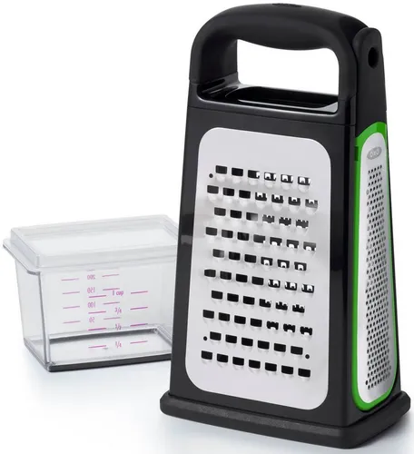 OXO Good Grips Vierkantreibe mit Zestenreißer - Reiben & Raspeln: Die OXO Good Grips Kastenreibe bietet vier Reibeflächen und einen abnehmbaren Zestenreißer. Mit praktischem Auffangbehälter für sauberes Arbeiten und frische Aufbewahrung.
