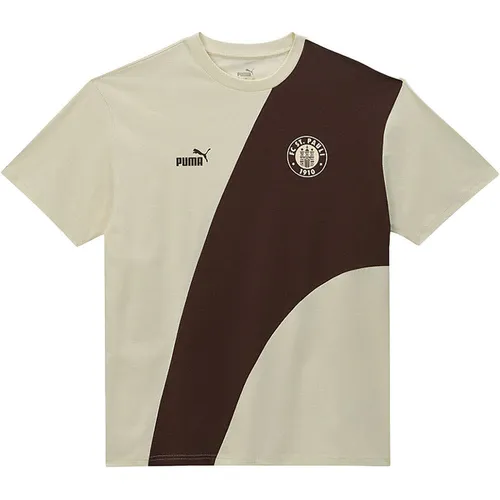 Puma FC St. Pauli Culture T-Shirt - Beige - Stylisches T-Shirt für Fans des FC St. Pauli. Ideal für Sport und Freizeit, vereint es Komfort und trendy Design. Das nachhaltige Material sorgt für ein angenehmes Tragegefühl.