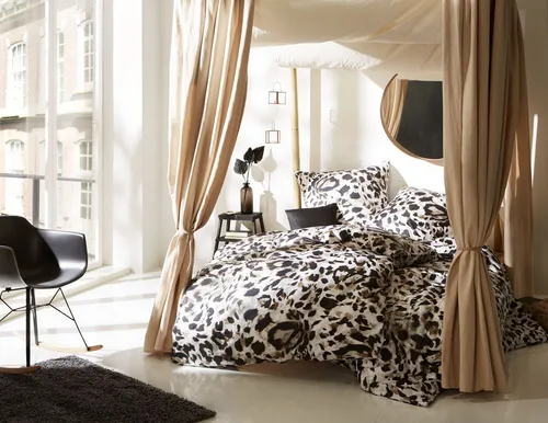 Bettwaesche-mit-Stil Mako Satin Bettwäsche Leopard weiß (Garnitur 135x220 + 80x80 cm)