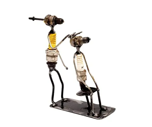 Brillibrum Design Metallmännchen Beruf | Handmade | Variante: Friseur | Upcycling Zündkerzenfigur |14x5x15 cm