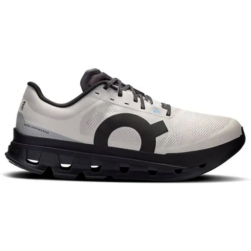 On Cloudflow 5 Laufschuhe Herren in glacier-black, Größe 47 - Leichte Wettkampfschuhe für Normalpronierer mit atmungsaktivem Mesh-Obermaterial und stabilisierender Fersenkappe – ideal für Läufer, die Wert auf Komfort und Flexibilität legen.