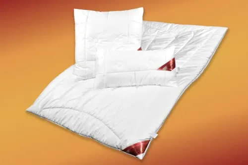 Garanta Kamelhaardecke 135x200 - Leichte Ganzjahresdecke - Bettdecken für Damen, Herren und Kinder, leicht und warm mit Kamelhaar-Füllung, STANDARD 100 by OEKO-TEX zertifiziert, ideal für ganzjährigen Komfort.