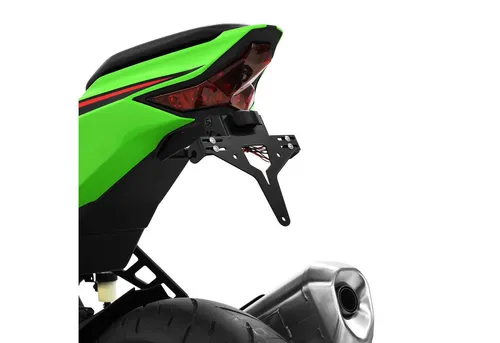 ZIEGER Kennzeichenträger für Kawasaki ZX-4RR & Ninja 400 - Robuste Kennzeichenhalterung, pulverbeschichtet für optimale Langlebigkeit, ideal für Motorrad-Enthusiasten und garantiert passgenau.