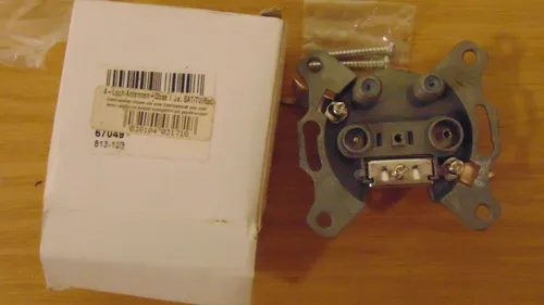 507) Wentronic SAT AD 04-02 DC 4-Loch Antennen-Dose (SAT/SAT # 67049