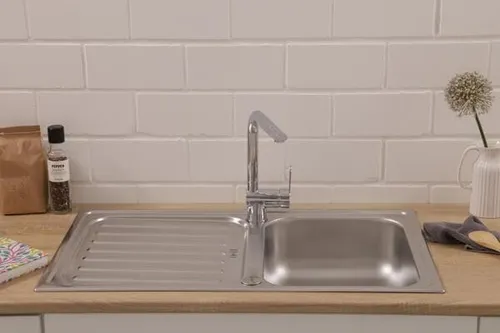 respekta Riverside Edelstahlspüle mit Abtropffläche - Edelstahlspüle mit 1 Becken, reversibel einbaubar und ideal für Spülenunterschränke ab 50 cm Breite. Perfekte Kombination aus Funktionalität und modernem Design.