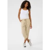 Pants Suiting Relaxed Fit Chincilla / Weißer Streifen Beige - Stylische Relaxed Fit Hose in Midi-Länge, aus 100% Baumwolle. Pflegeleicht bei 30° waschbar und ideal für den täglichen Einsatz.
