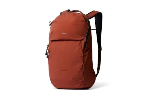 Bellroy Lite Ready Pack (18 L) - Leichter Wochenendrucksack in Clay - Tagesrucksäcke mit 18 Litern Volumen, ideal für Wochenendausflüge und Reisen; wasserabweisendes, recyceltes Material und praktisches Trinksystem für unterwegs.