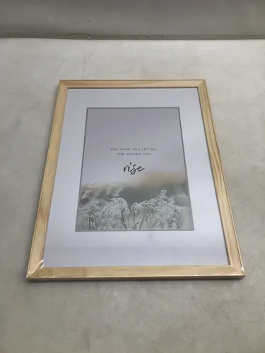 Hama Bilderrahmen Rise 30x40cm - Wand- & Tischbilderrahmen aus hochwertigem Echtholz, ideal für Fotos im Format 20x28cm mit Passepartout oder bis 30x40cm ohne. Flexibel im Hoch- und Querformat einsetzbar, perfekt für DIY-Geschenke und Fotocollagen.