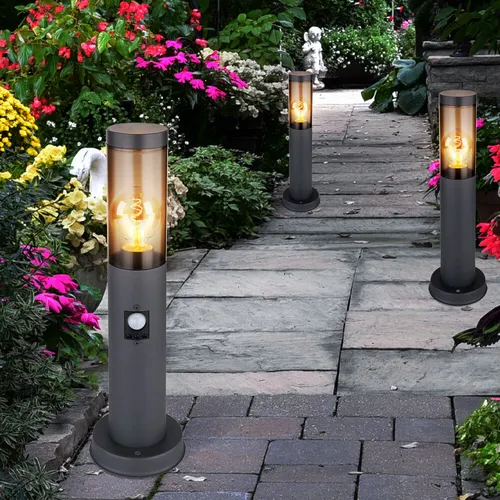 Elegante Außenstehlampe mit Bewegungsmelder - 3er Set - Hochwertige Sockelleuchte aus Edelstahl und Kunststoff, IP44 geschützt für den Außenbereich. Inklusive Bewegungsmelder für mehr Sicherheit und Komfort, ideal für Garten und Terrasse.