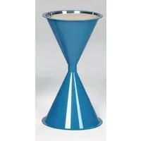PROREGAL Klassischer Standascher für Innen- und Außenbereich - Hochwertiger Standascher für effektive Zigarettenentsorgung in öffentlichen Bereichen. Robustes Design in Blau, ideal für Büros, Restaurants und Bars. Langlebig und ansprechend, Maße: 72 x 42 x 42 cm.