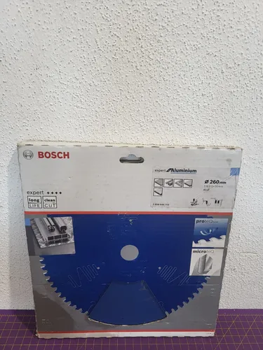 Bosch Kreissägeblatt Expert for Aluminium 2608644113 - Kreissägeblatt für Aluminium mit 80 Microteq-Zähnen für präzise Schnitte und lange Lebensdauer. Ideal für Aluminium, Nichteisenmetalle, Kunststoff und Holz.