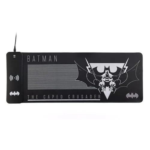 DC Comics Batman XL RGB Gaming Mat mit 15W Wireless Charger - Mauspads mit integriertem 15W Wireless Charger, oversized Design (30cm x 80cm) und RGB LED-Beleuchtung für das perfekte Gaming-Ambiente.