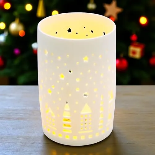 Porzellan LED Windlicht Weihnachts Dorf Skyline matt weiß inklusive Batterie - 13 cm - Keramik Tisch Laterne Winter Stadt warmweiß beleuchtet - Weihnachten Advent Dekoleuchte Lichtdeko mit Beleuchtung