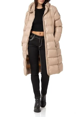 Cipo & Baxx Damen Steppmantel WM137 - Funktionsjacke in knielanger Ausführung mit Kapuze, warm gefüttert und ideal für kalte Wintertage. Das soft-matt schimmernde Obermaterial sorgt für einen eleganten Look.