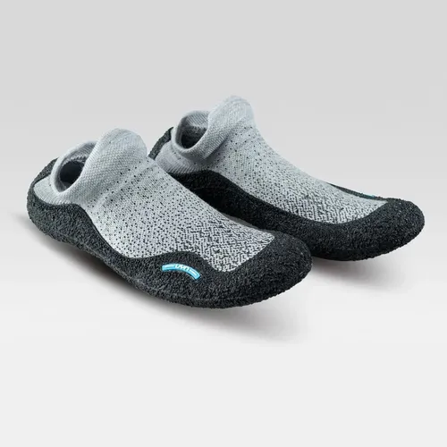 UYN Barfusschuhsocke Shockie Shoes - Komfort und Schutz für jeden Untergrund - Sportsocken mit überragendem Komfort aus Merinowolle und Grippy Connect-Sohle für optimalen Halt auf allen Oberflächen.
