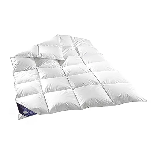 135x200cm Daunendecke - Hotelqualität mit 1200g Füllung - Hochwertige Bettdecke 135x200 cm, 60% Daunen, ideal für ganzjährig angenehme Wärme. Kuschelig und waschbar bis 40 Grad, perfekt für erholsame Nächte.