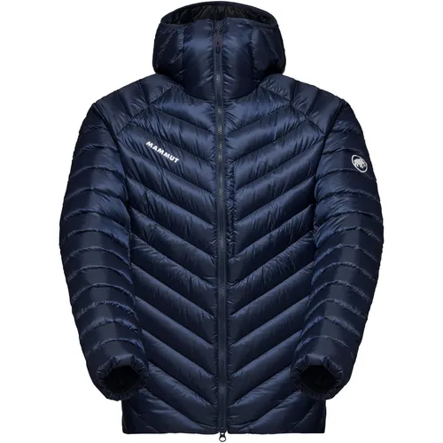 Mammut Broad Peak IN Hooded Jacket Men Marine-Black (M) - Funktionsjacke mit 800 cuin Bauschkraft, hydrophoben Daunen und kompaktem Packmaß, ideal für Bergabenteuer und zuverlässigen Wärmeschutz bei nassen Bedingungen.