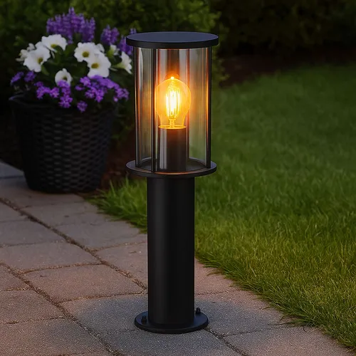 Moderne Stehlampe Garten Sockelleuchte schwarz - Lampen für Außen, wetterfest und stilvoll. Diese elegante Sockelleuchte aus Edelstahl mit rauchigem Glasschirm bietet eine harmonische Beleuchtung und zahlreiche Gestaltungsmöglichkeiten.
