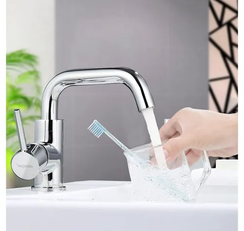 UE Stock Küchenarmatur 360° schwenkbar, hochwertige Chrom Küchenmischbatterie - Spültischarmatur mit 360° Drehbarkeit und ergonomischem Hebel für einfache Bedienung. Der innovative Wasserauslass verhindert Spritzer und spart Wasser.