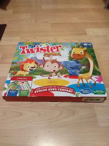 Hasbro Twister Junior Spiel