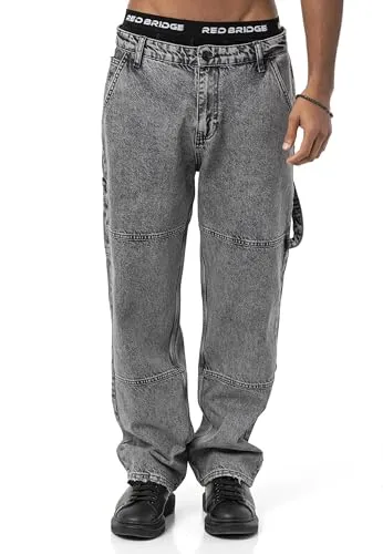 Redbridge Cargo Jeans Weit Geschnitten Baggy Grau W32-L32 - Jeans im lässigen Cargo-Stil mit zahlreichen Taschen für maximale Funktionalität und modernen Look – ideal für modebewusste Männer.
