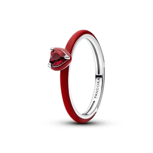 PANDORA Damen Silberring Rotes Chakra Herz 193088C05-50 - Eleganter Solitär-Ring in der Größe 50, mit rotem Kristall im Herz-Motiv. Perfekt für besondere Anlässe oder als Geschenk für Liebende. Hochwertige Verarbeitung von Pandora.
