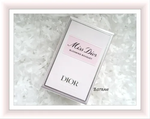 Dior Miss Dior Blooming Bouquet Eau de Toilette Spray 30 ml - Damenparfum mit blumigem Duft, ideal für den täglichen Gebrauch und sorgt für ein frisches, elegantes Gefühl.