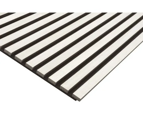 Akustikpaneel Esche Furnier 2400 x 572 x 19 mm - Elegantes Akustikpaneel aus Holzwerkstoff in Beige, ideal zur Verbesserung der Raumakustik und für eine stilvolle Wandgestaltung.