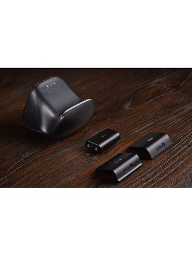 8BitDo Charging Dock für Xbox Controller - Offiziell lizenziertes Ladegerät für Xbox Series X|S und Xbox One Controller. Magnetisches Laden und LED-Anzeige sorgen für sicheres und bequemes Laden.