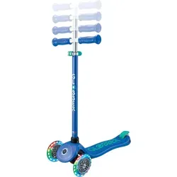 GLOBBER PRIMO PLUS LIGHTS Tretroller für Kinder – Blau mit LED-Rollen - Hochwertiger 3-rädriger Kinderscooter mit höhenverstellbarer Lenkstange. Ausgestattet mit LED-Leuchtrollen und stabilen Polyurethan-Rädern für sicheren Fahrspaß.