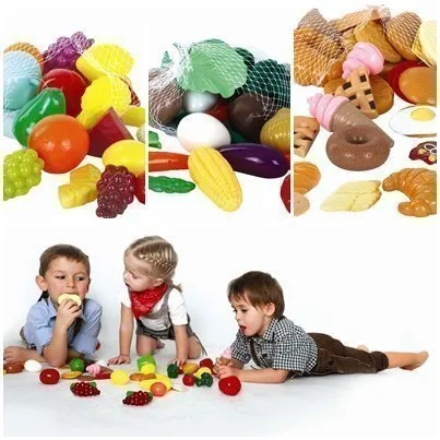 GOWI Spiel-Lebensmittel Set (83tlg) für Kaufladen oder Spielküche - Entdecken Sie das GOWI Spiel-Lebensmittel Set mit 83 Teilen! Ideal für kreative Rollenspiele in Spielküchen oder Kaufläden. Mit einer Vielzahl an Früchten, Gemüse und Gebäck für endlosen Spielspaß!