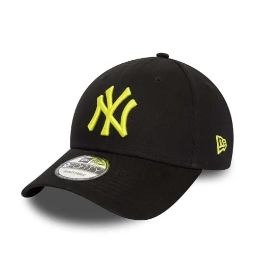 New Era 9Forty Strapback Cap - New York Yankees schwarz - Stylische 9Forty Adjustable Strapback Cap für Herren, perfekt für Fans der New York Yankees und ideal für jeden Anlass.
