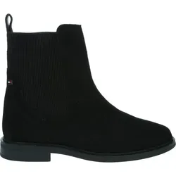 Tommy Hilfiger FLAG SUEDE CHELSEA BOOT - Elegante Damen Chelseaboots aus schwarzem Veloursleder, ideal für Business- und Freizeitlooks. Mit elastischem Einsatz und Hardcover-Flagge an der Ferse für einen stilvollen Akzent.