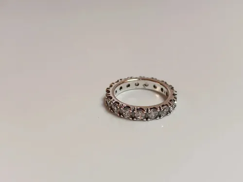 Pandora Funkelnde Reihe Ewigkeits-Ring silber (190050C01-48)