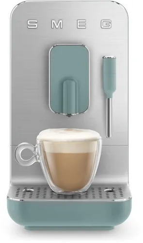 Smeg Kaffeevollautomat BCC02EGMEU von Smeg