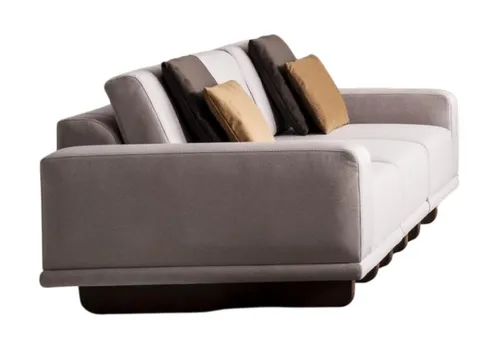 Designer 4-Sitzer Couch - Modernes Stoffsofa in Beige - Elegantes 4-Sitzer Sofa für Erwachsene, ideal für das Wohnzimmer. Mit bequemen Kissen und modernem Design, bietet es hohen Sitzkomfort und einen stilvollen Akzent.