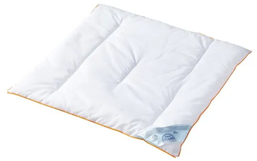 Zöllner Kindersteppbett Babytraum 80/80 cm - Hochwertiges Steppbett für Babys, mit atmungsaktivem Bezug aus 65% Polyester und 35% Baumwolle, sorgt für optimalen Schlafkomfort.