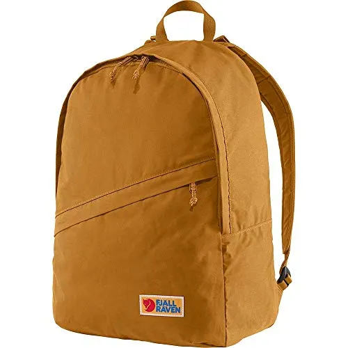 Fjällräven Vardag 16 Daypack - 16 l in Braun - Vielseitiger Daypack mit 16 l Volumen, ideal für Freizeitaktivitäten. Hergestellt aus robustem Mischgewebe aus 65% Polyester und 35% Baumwolle. Entdecken Sie auch weitere Fjällräven Produkte im Bergfreunde.de Online-Shop!