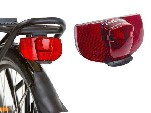 AXA Basta Ray Steady LED Rücklicht für Gepäckträger - Helles, energieeffizientes LED Rücklicht mit Standlichtfunktion für optimale Sichtbarkeit im Straßenverkehr. Ideal für sicheres Radfahren bei Dunkelheit.