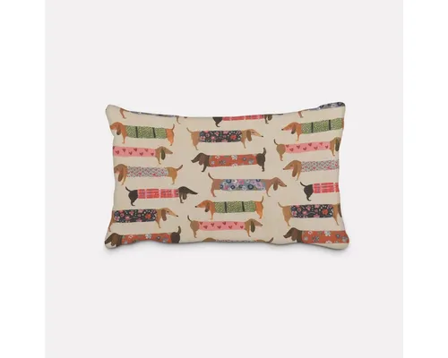 Dekokissen SCHÖNER LEBEN. Kissenhülle mit Dackel-Motiv - Dekokissen aus 100% Baumwolle, handgefertigt in Deutschland, mit bunten Dackeln auf naturfarbenem Grund. Waschbar bei 30°C, ideal für eine gemütliche und individuelle Wohnatmosphäre.