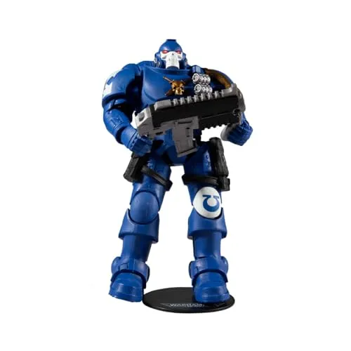 Warhammer 40k Ultramarines Reiver Actionfigur 18 cm - Spielfigur aus der Warhammer 40000 Reihe, detailreich und beweglich mit 22 Artikulationspunkten, ideal für Sammler und Fans, inklusive Sammelkarte.